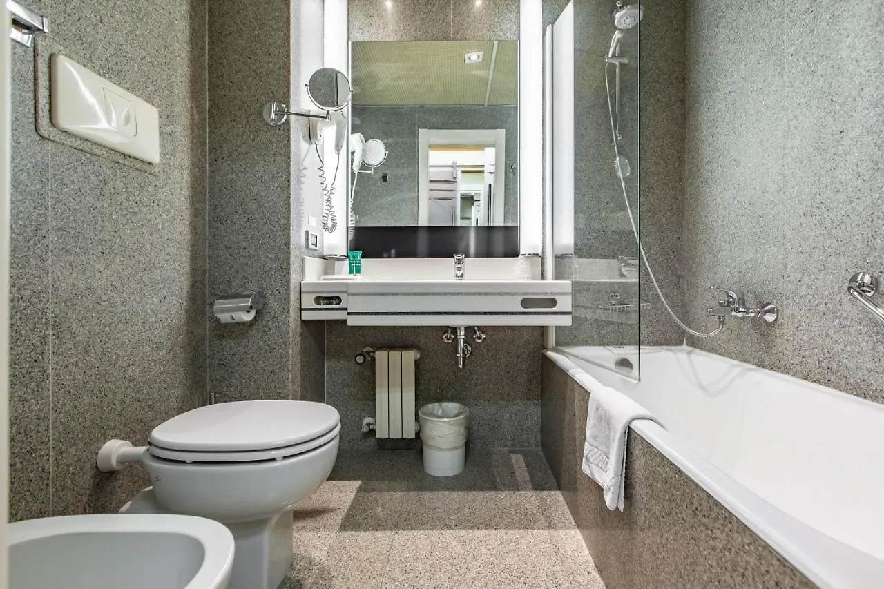 Hotiday Hotel Milano Turro 4*, Mailand Italien