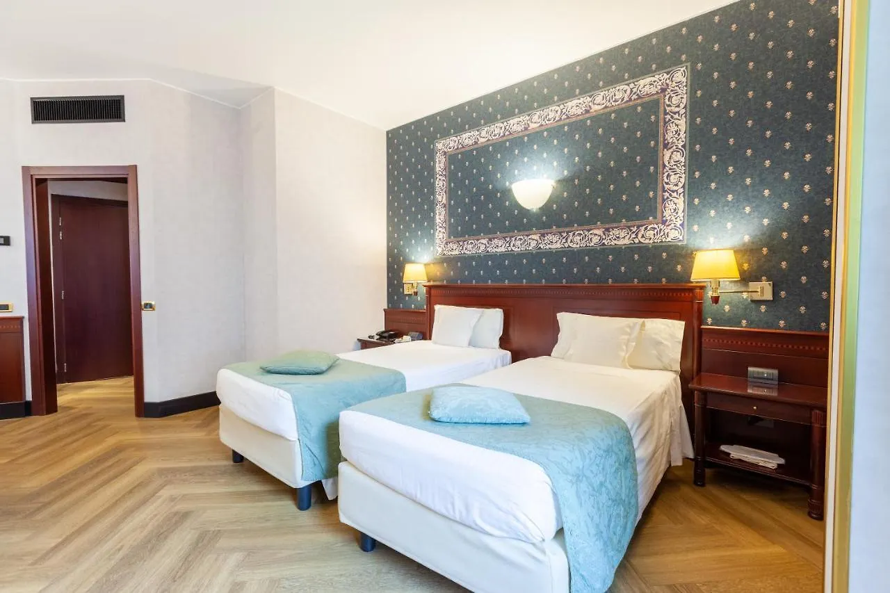 Hotiday Hotel Milano Turro 4*, ミラノ